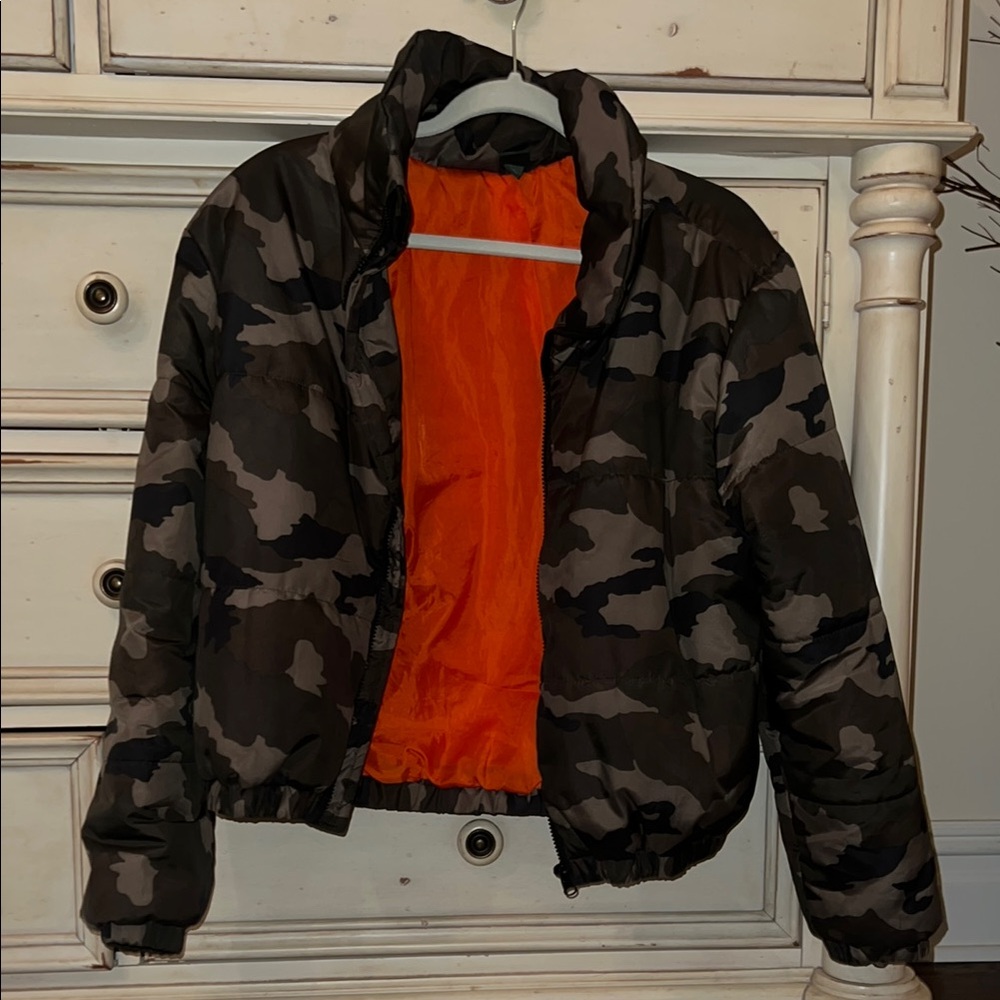 Camouflage Puffer Jacket with Orange Lining